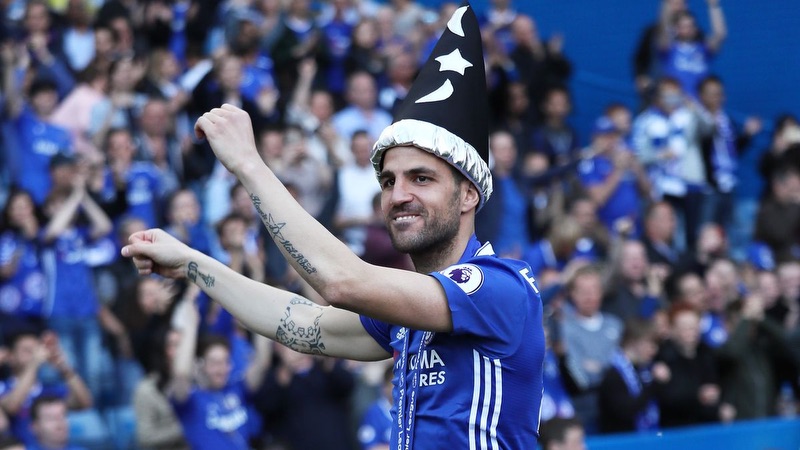 Thực sự Cesc Fabregas cũng không phải là cái tên được nhiều người yêu thích Thực sự Cesc Fabregas cũng không phải là cái tên được nhiều người yêu thích