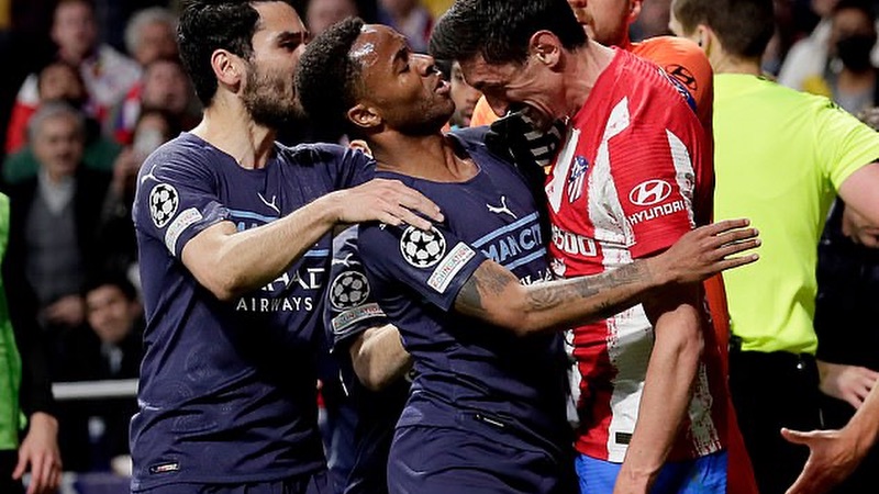Stefan Savic sẽ luôn giữ hình ảnh là kẻ đáng ghét nhất của bóng đá Stefan Savic sẽ luôn giữ hình ảnh là kẻ đáng ghét nhất của bóng đá