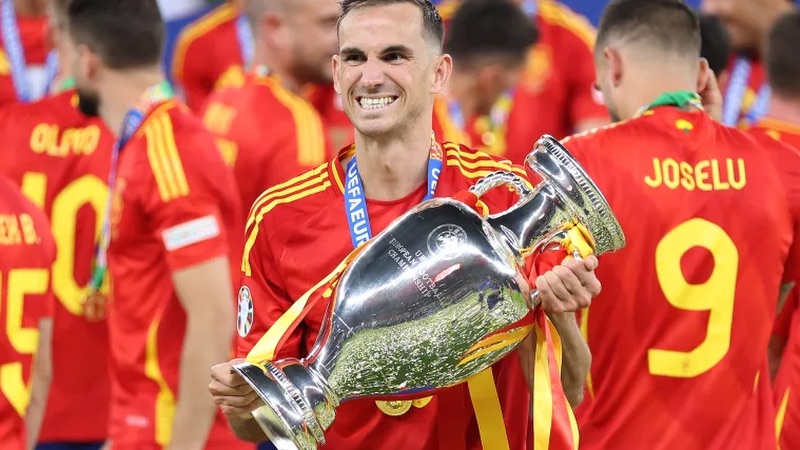 Nhưng Fabian Ruiz đã trở thành một cái tên lớn Nhưng Fabian Ruiz đã trở thành một cái tên lớn