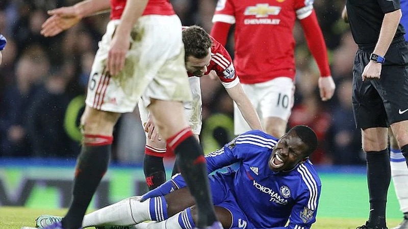Kẻ thù lớn nhất của Kurt Zouma chính là những chấn thương Kẻ thù lớn nhất của Kurt Zouma chính là những chấn thương