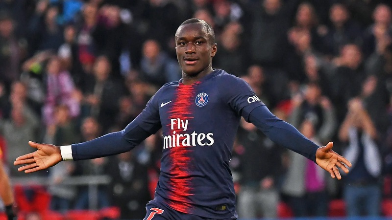 Moussa Diaby từng là món hàng thải của PSG Moussa Diaby từng là món hàng thải của PSG