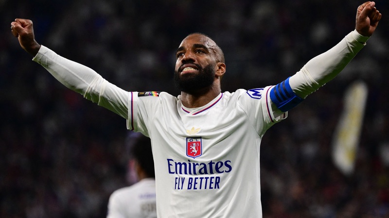 Dường như Alexandre Lacazette không có đủ quyết tâm, nỗ lực để phát triển hơn Dường như Alexandre Lacazette không có đủ quyết tâm, nỗ lực để phát triển hơn