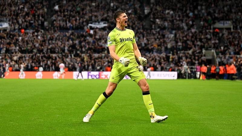 Và cả trọng trách tại Newcastle Và cả trọng trách tại Newcastle